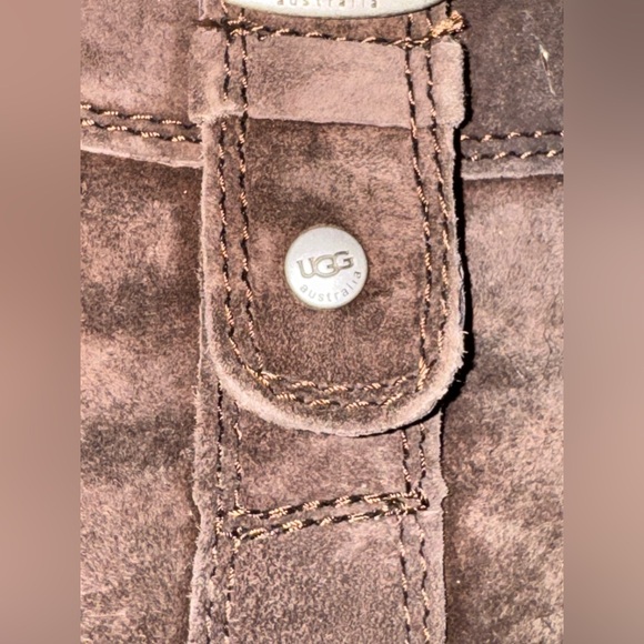 UGG Cargo Ill 5132 Boots in Walnut Brown Suede w/ Cream Shearling Lining size 7 - Picture 11 of 16